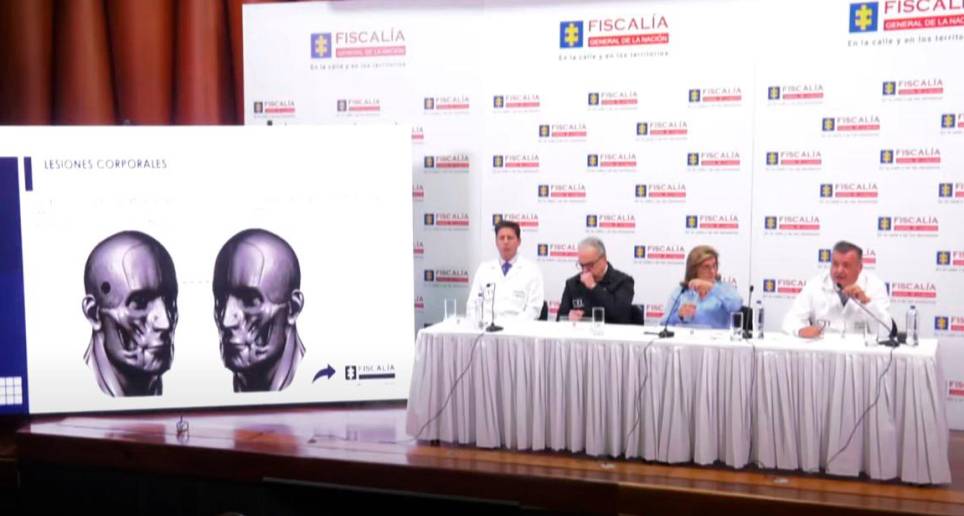 La Fiscalía y Medicina Legal confirmaron este miércoles, en rueda de prensa, que el coronel Dávila sí se suicidó. FOTO: CAPTURA DE VIDEO
