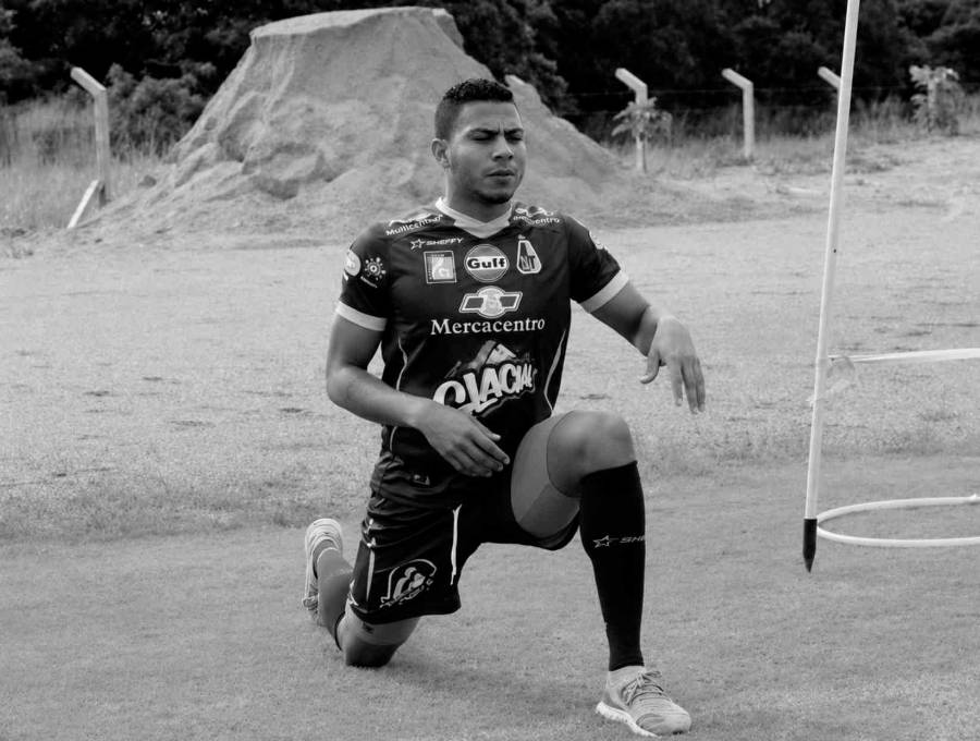Bismar Córdoba Marín, quien jugó en Once Caldas, Envigado, Deportes Tolima, Leones y Jaguares, falleció en Turbo, tras luchar contra un cáncer. FOTO TOMADA @DEPORTES TOLIMA 