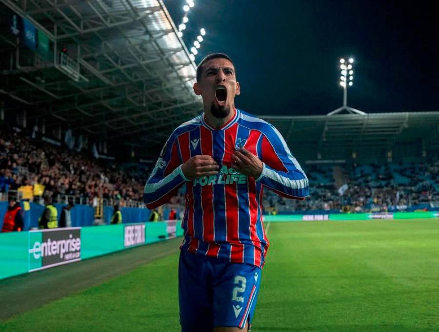 Daniel Muñoz tendrá inicialmente unas seis semanas de incapacidad. FOTO @CPFC