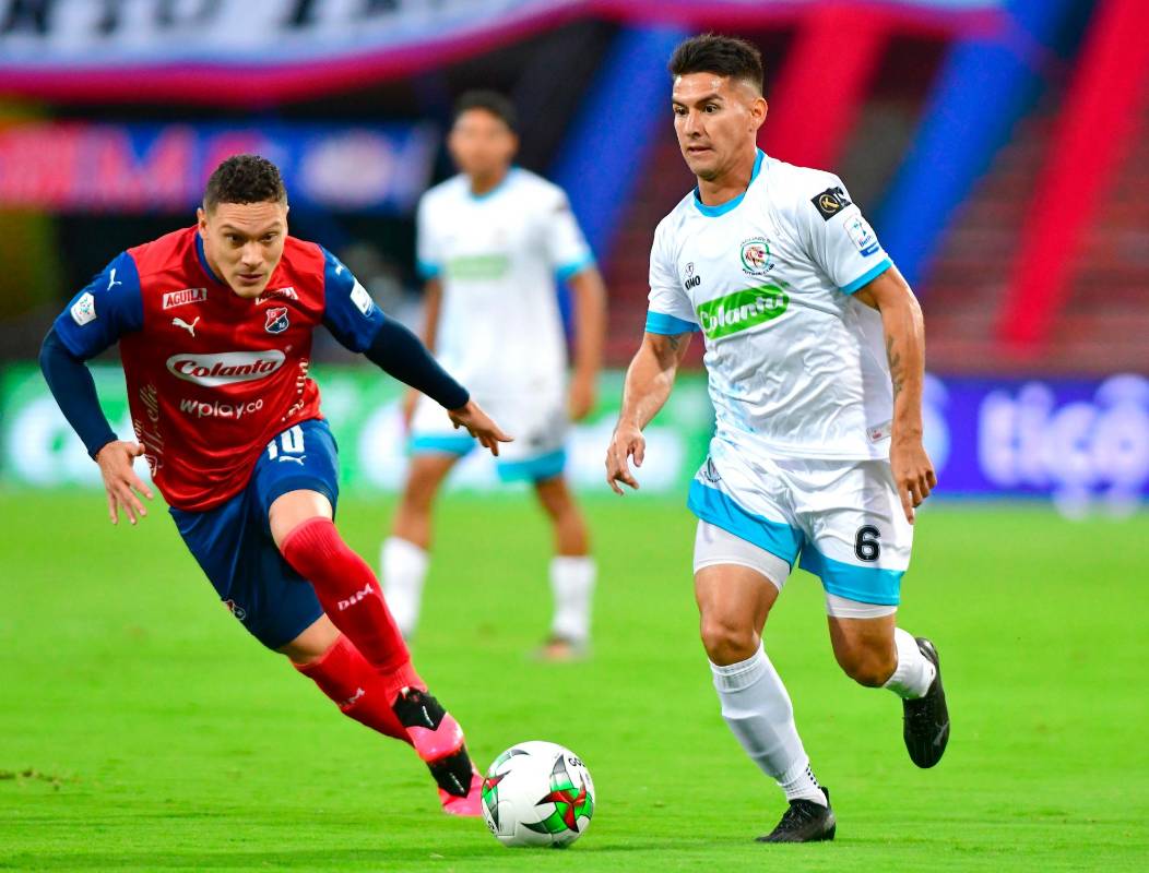 Con el paso de los minutos el onceno antioqueño empezó a pasar apuros, el equipo de Jaguares se fue en busca del empate. Foto: Colprensa