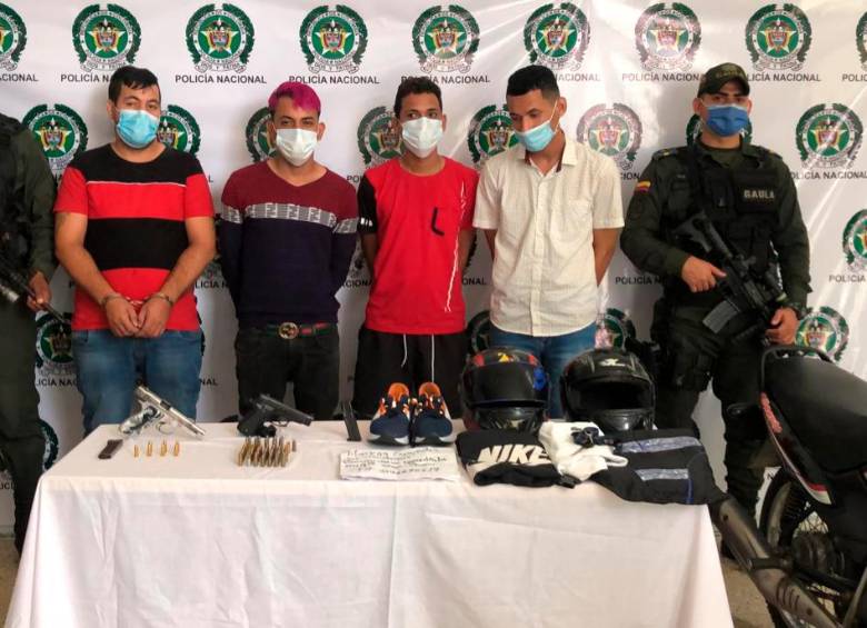 En 12 horas lograron las autoridades identificar y capturar a los presuntos autores materiales del atentado en Barranquilla. FOTO: Cortesía Fiscalía. 