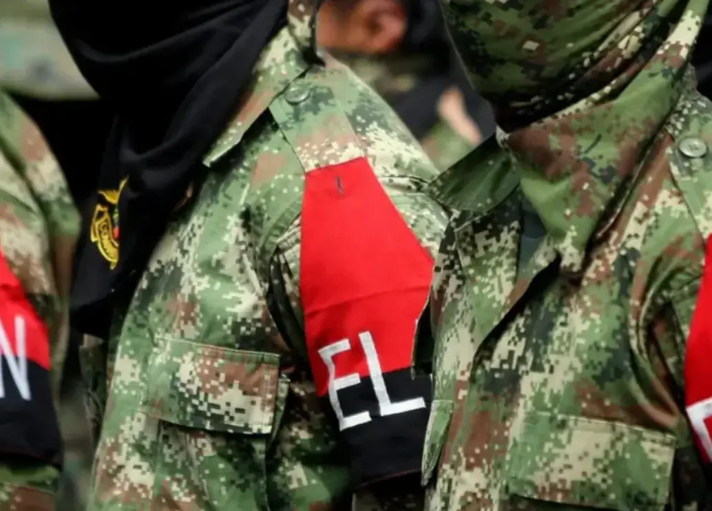 Este miércoles las<b> Fuerzas Militares ejecutaron un bombardeo entre los municipios de El Tarra y Tibú, en Norte de Santander. Foto: AFP</b>