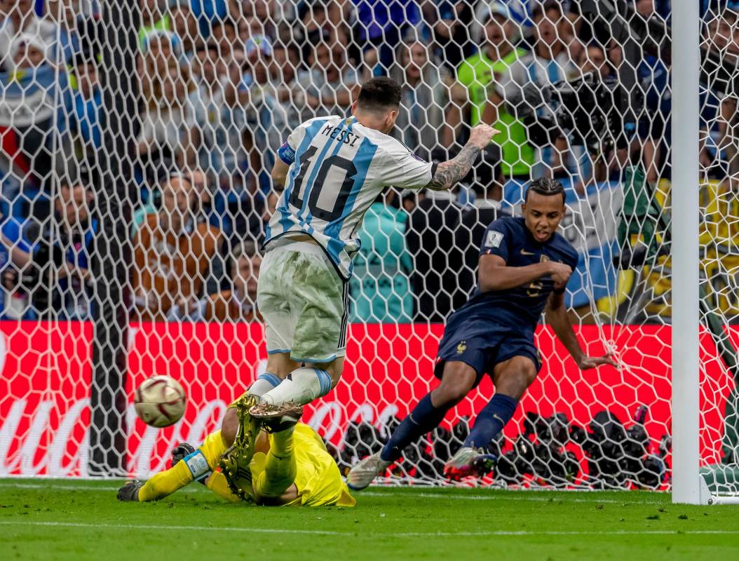 Messi fue una de las figuras de su equipo en la final, en la que marcó en dos oportunidades y luego en la definición por penales. Foto: JUAN ANTONIO SÁNCHEZ.