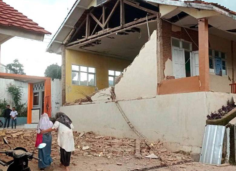 Terremoto arrasó con todo un poblado de Indonesia