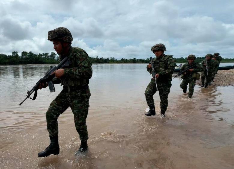 Los uniformados a los cuales les prolongaron el servicio militar hacen parte del Ejército y la Armada Nacional. FOTO: CORTESÍA FUERZAS MILITARES.