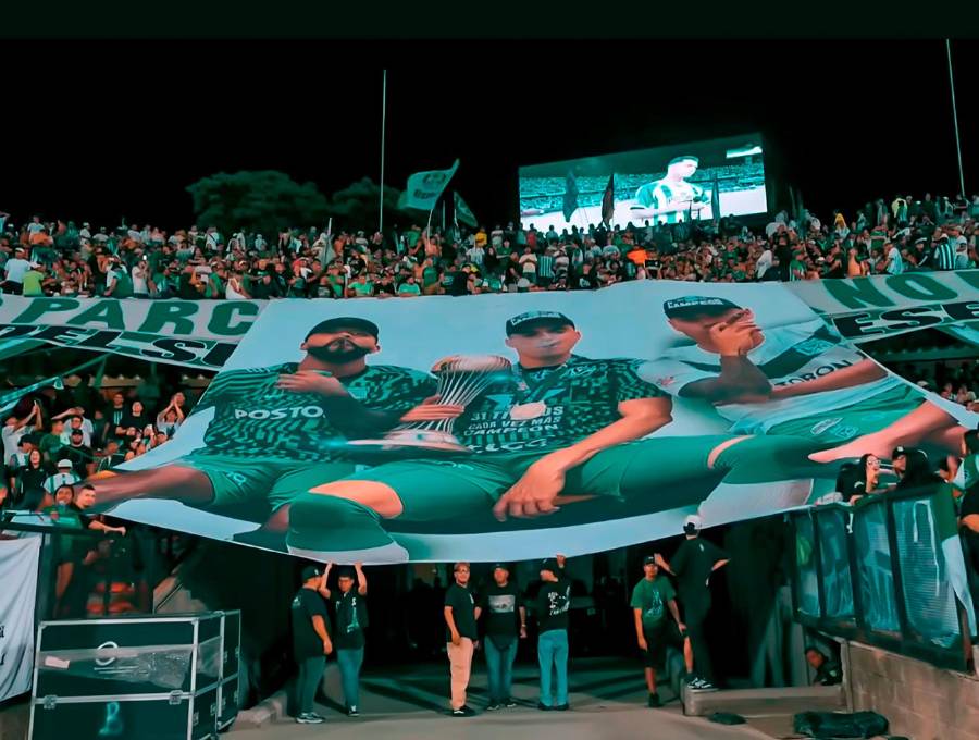 Dorlan Pabón, Giovanni Moreno y Jefferson Duque fueron los tres ídolos homenajeados durante el Festival del Hincha Verdolaga. Foto: Captura de video.