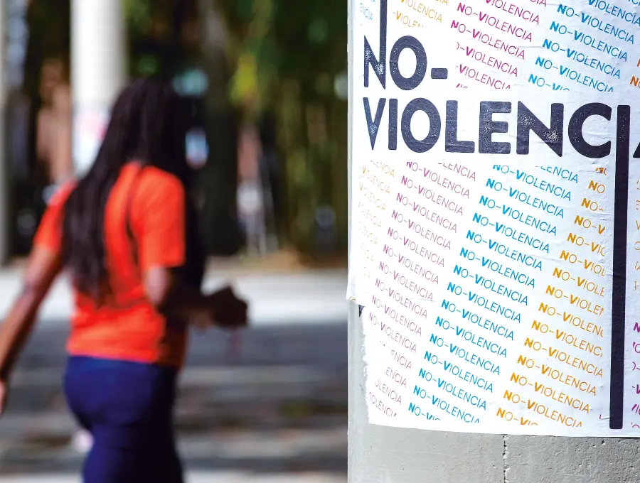 Los riesgos más constantes para las mujeres lideresas en Antioquia son las amenazas de muerte, la violencia sexual, la persecución territorial y el hostigamiento por parte de los grupos armados. FOTO<b><span class="mln_uppercase_mln"> jAIME pÉREZ</span></b>