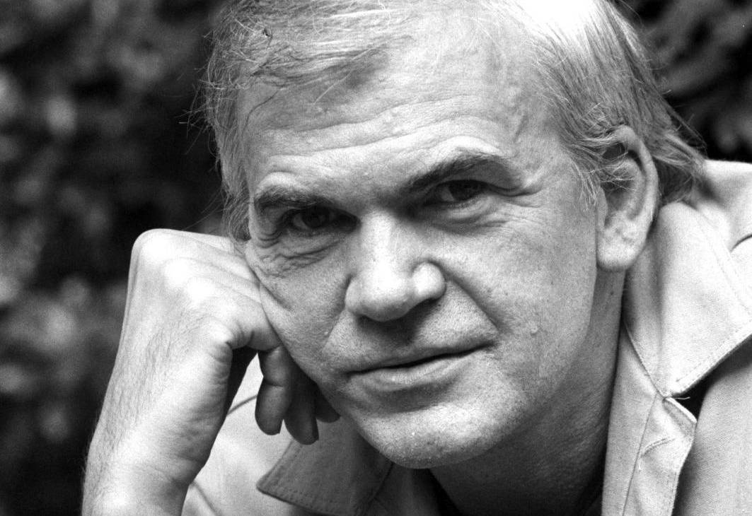 González, Kundera: la novela intencionada