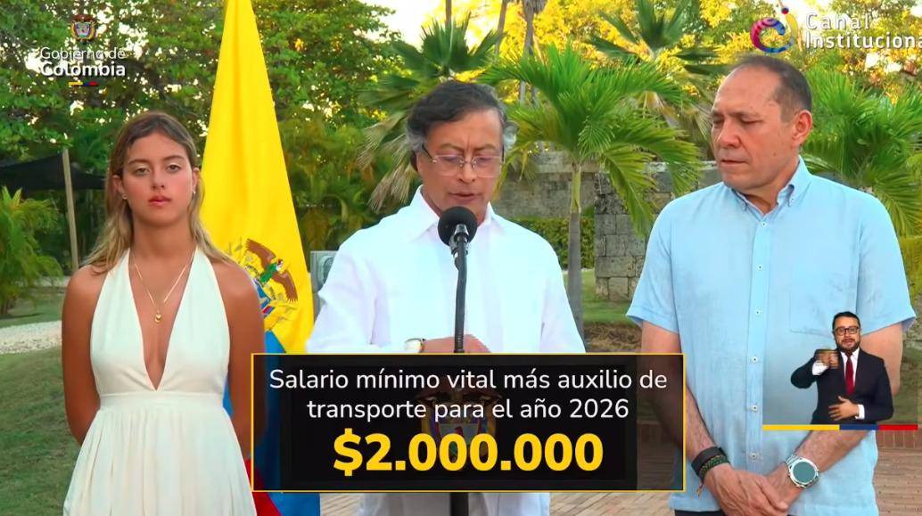 Gustavo Petro, presidente de Colombia; y su ministro del Trabajo, Antonio Sanguino. FOTO: captura de pantalla