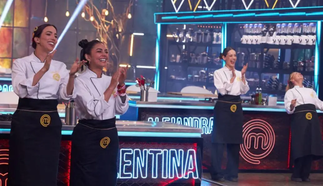 Las finalistas vivieron una jornada intensa marcada por los recuerdos, las dificultades y el acompañamiento de sus seres queridos. FOTO RCN