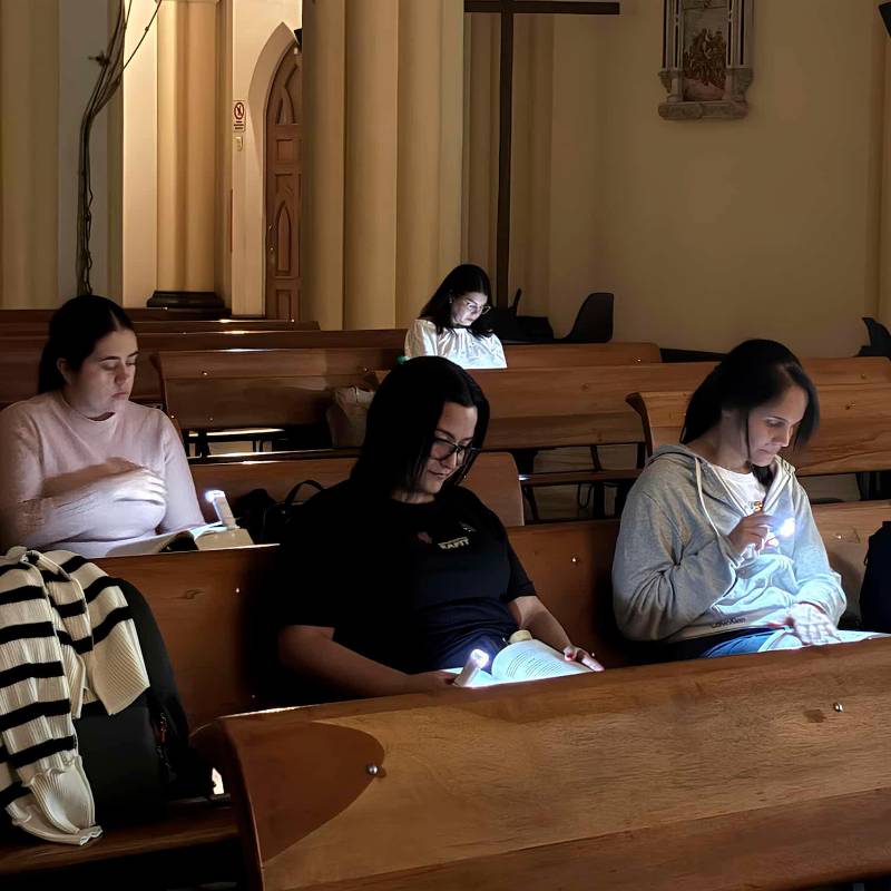 La Reading Party fue realizada el jueves 13 de noviembre en la Iglesia Nuestra Señora del Perpetuo Socorro. FOTO: María José Chitiva