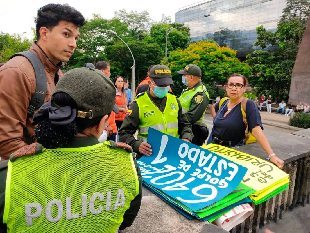 A la ciudad llegaron 200 efectivos del Esmad, su presencia generó rechazo. Policías se encuentran en el lugar. FOTO JAIME PÉREZ 