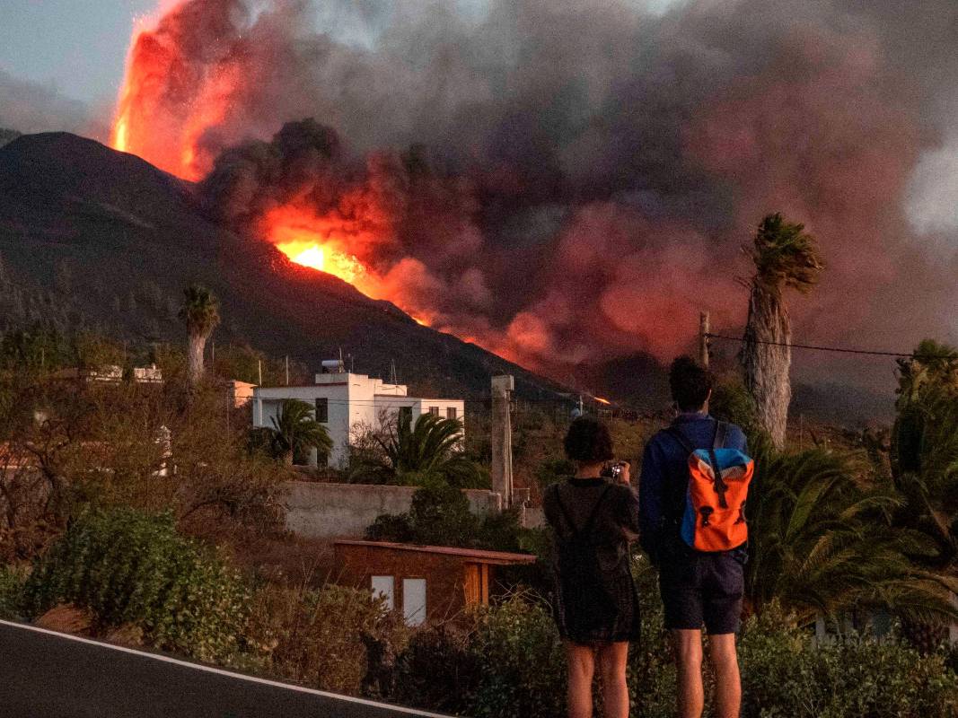 Mirada de impotencia de algunos habitantes. FOTO: GETTY