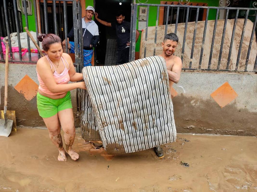 Familias enteras perdieron sus enceres. Foto: Jaime Pérez