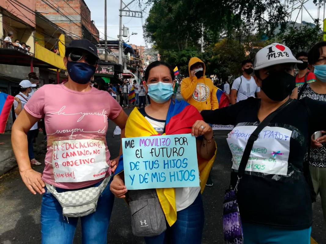 Las autoridades no reportan alteraciones al orden público en la ciudad, pero se presentan bloqueos en la autopista Medellín-Bogotá a la altura del municipio de Guarne. Foto Manuel Saldarriaga