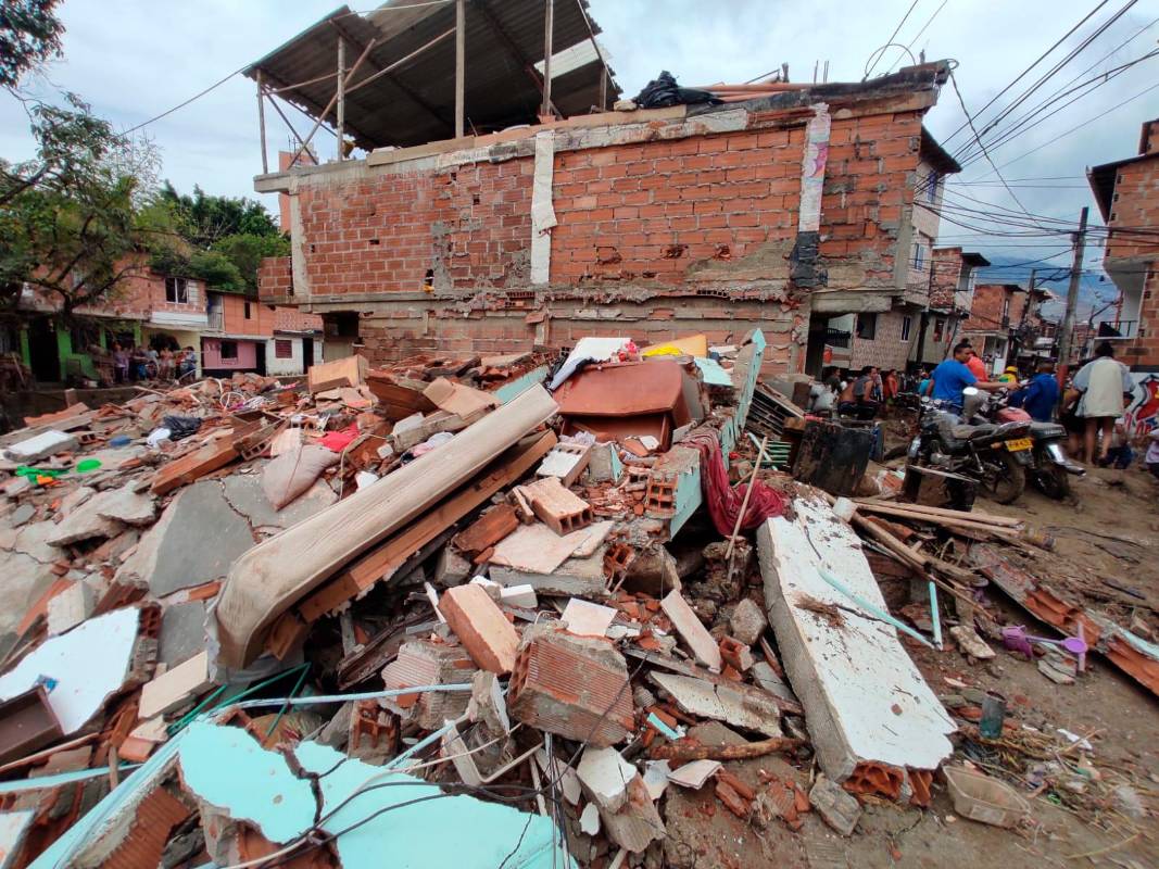 En Bello también se reportó el desplome de una vivienda en el sector El Tapón. Foto: Jaime Pérez