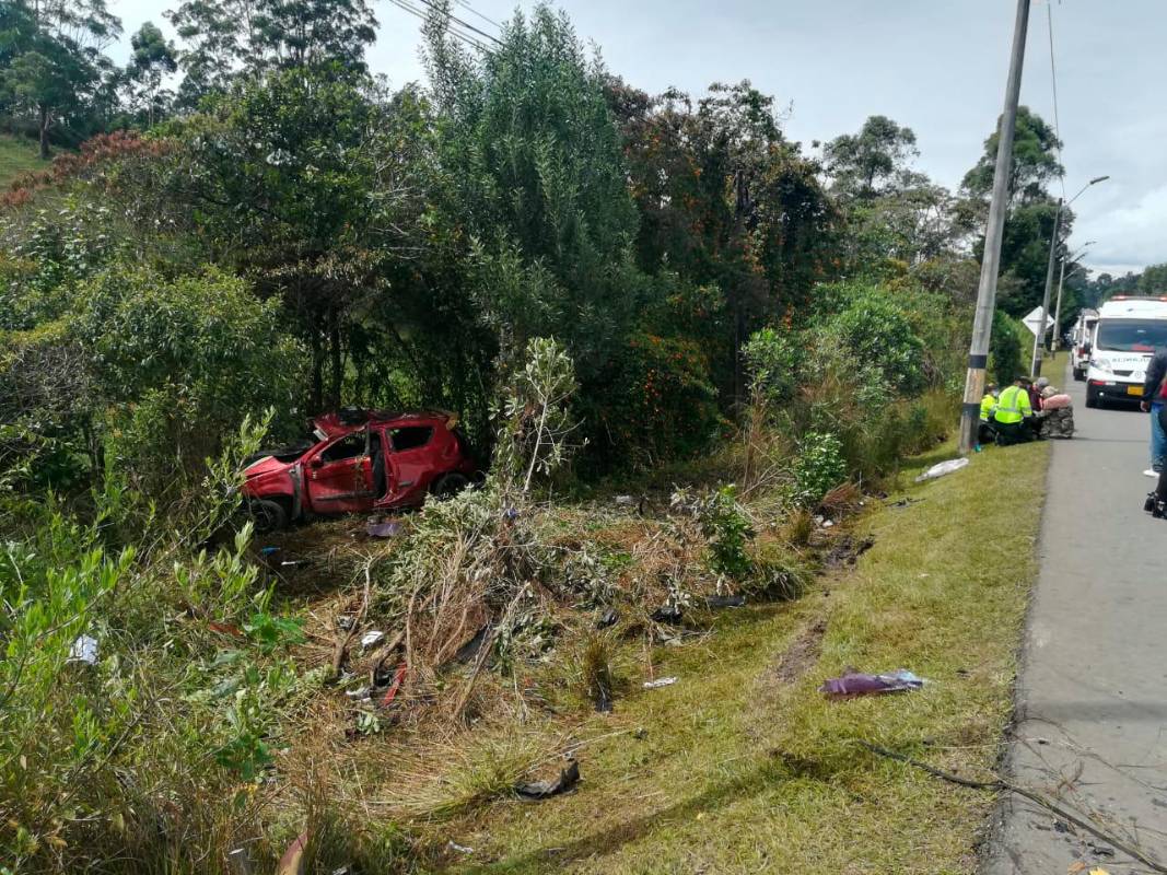De los fallecidos, se conoció que cuatro murieron en el sitio, mientras que el quinto murió en el centro asistencial al que fue trasladado. Foto: Manuel Saldarriaga