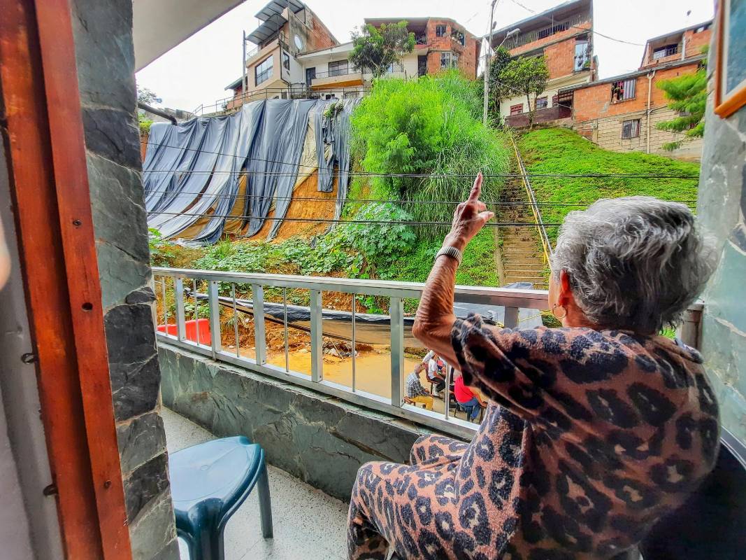 En el barrio Caicedo los afectados piden intervención de la Administración Municipal para evitar una posible tragedia. Foto: Carlos Velásquez