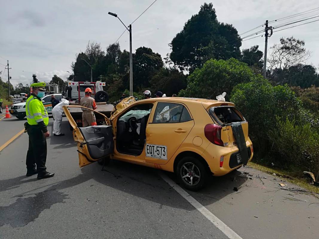 Tres personas quedaron heridas en el accidente. Foto: Manuel Saldarriaga