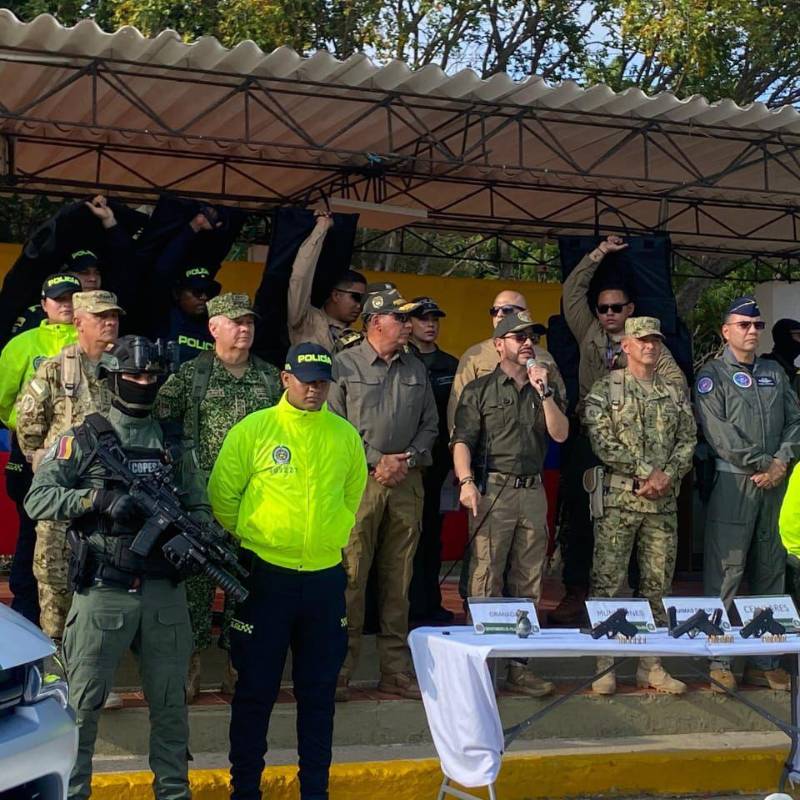 El presidente Abelardo De la Espriella le comunica al país que alias Bendito Menor fue abatido en Riohacha, La Guajira, junto a su pareja y dos escoltas. Foto: Dijín de la Policía