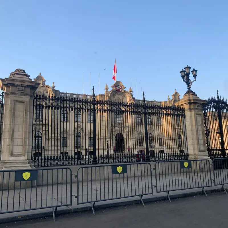 El Congreso peruano aprobó la destitución del ministro, que llevaba solo 10 meses en el cargo, “por su responsabilidad política e incapacidad para hacer frente a la ola de inseguridad ciudadana”. FOTO: EL COLOMBIANO