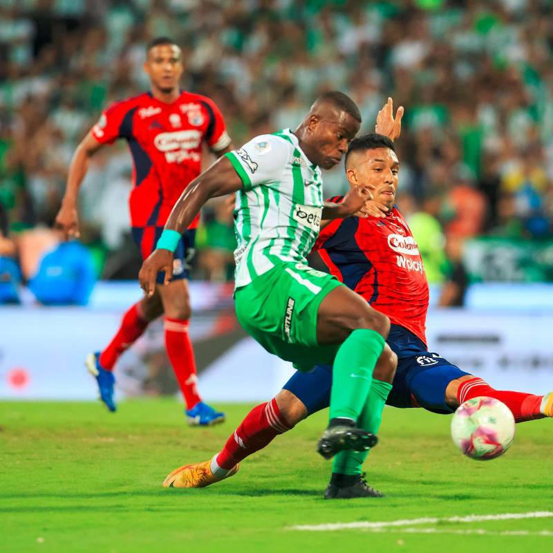 Imágenes del último clásico entre Nacional y DIM, que terminó con victoria verdolaga. FOTO Camilo Suárez
