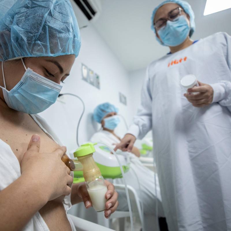 La acumulación de leche tras la lactancia puede provocar mastitis, una inflamación dolorosa de la mama que, en algunos casos, puede causar infección. FOTO: Camilo Suárez