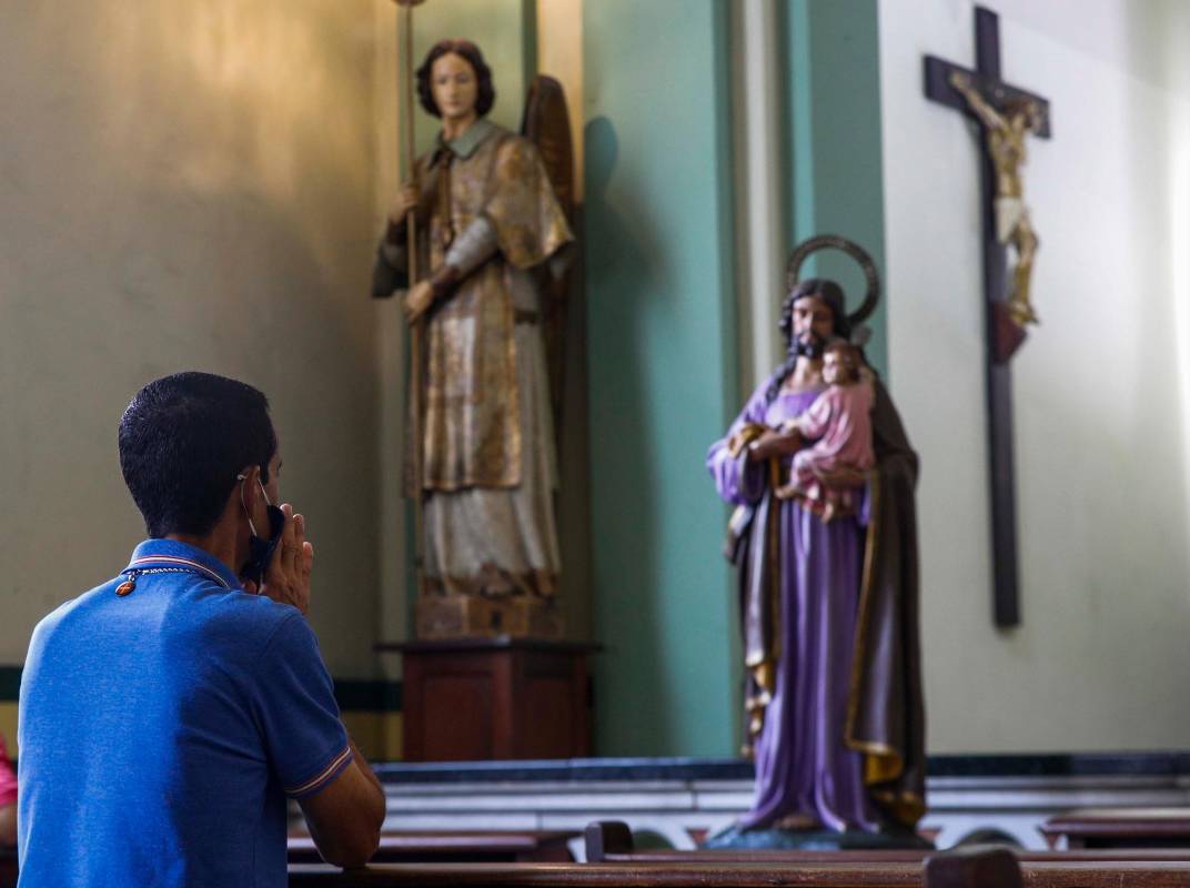 El testimonio de fe Católica se hace desde nuestras vocación y comienza cuando se es bautizado. Foto Manuel Saldarriaga Quintero.