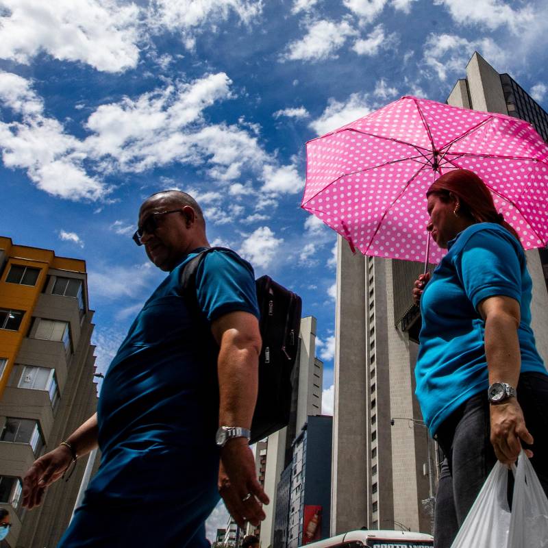 El Gobierno activó la alerta temprana nacional tras confirmar el inicio del fenómeno de El Niño y reforzó las medidas de ahorro de agua y energía. FOTO JULIO CÉSAR HERRERA.