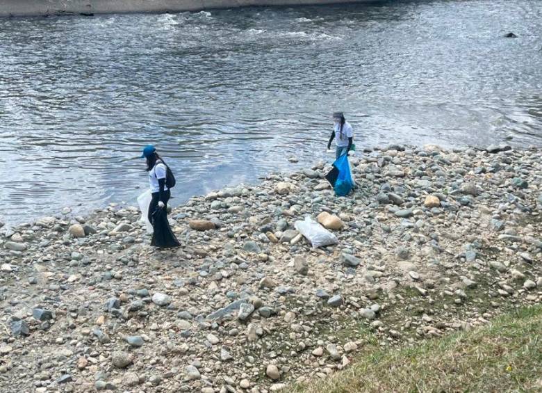 En imágenes: ¡Qué bien! El río Medellín entró en plan de limpieza