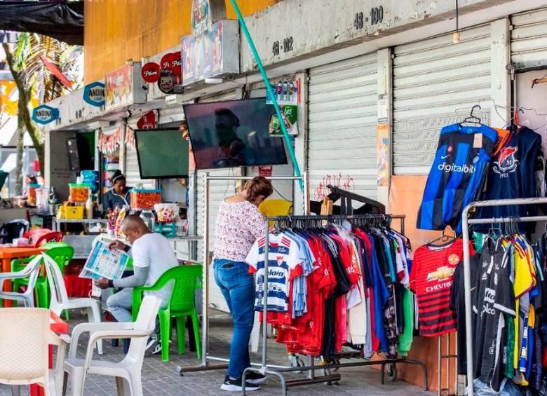 Por un concierto, van a dejar sin camello a los venteros del estadio