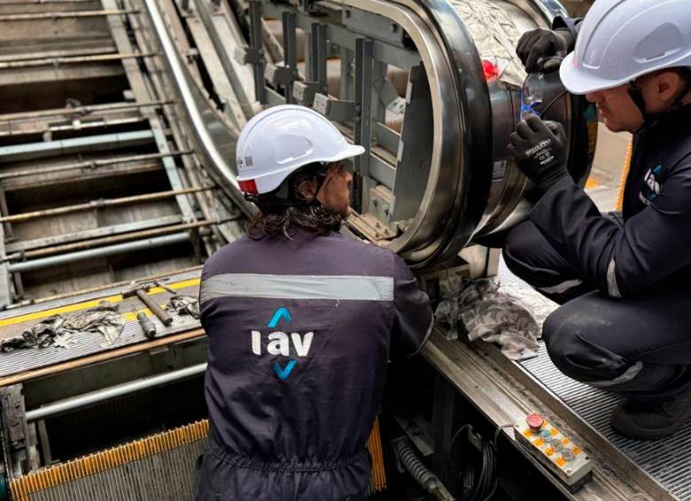 ¡Como nuevas! Escaleras eléctricas de la 13 recibieron mantenimiento