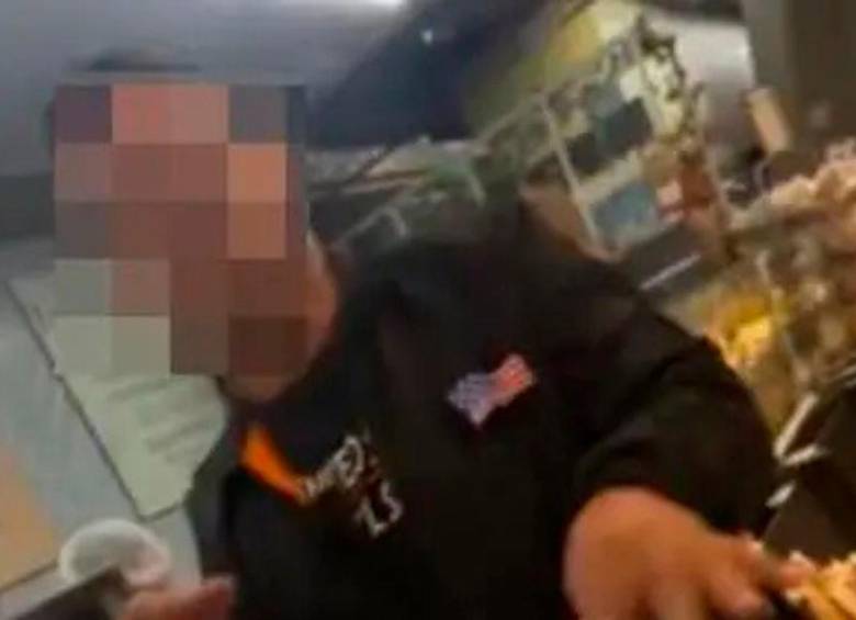 ¡No se quedó callada! Mujer confrontó a un hombre que la habría acosado en un supermercado en Bogotá