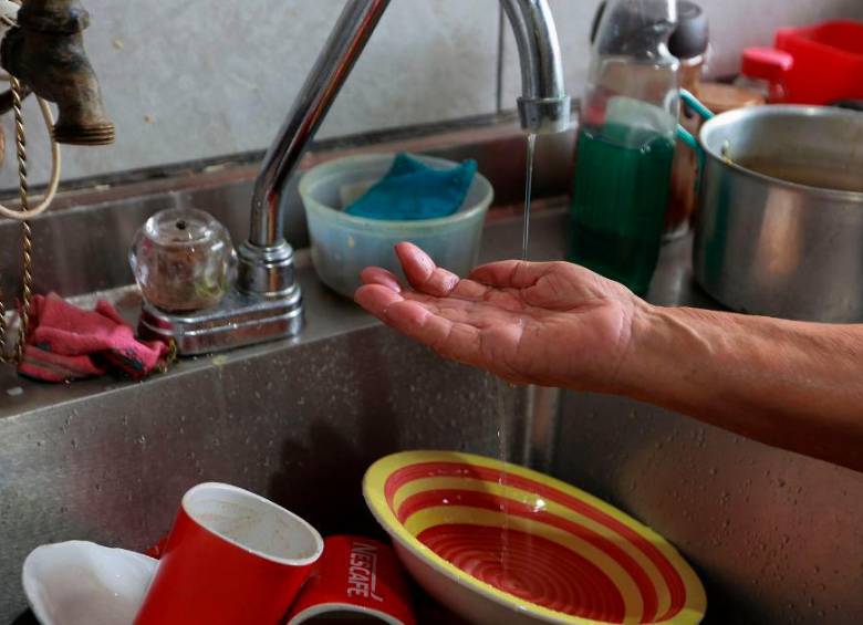 A recoger agua: habrá cortes en sectores de Medellín, Bello y Barbosa