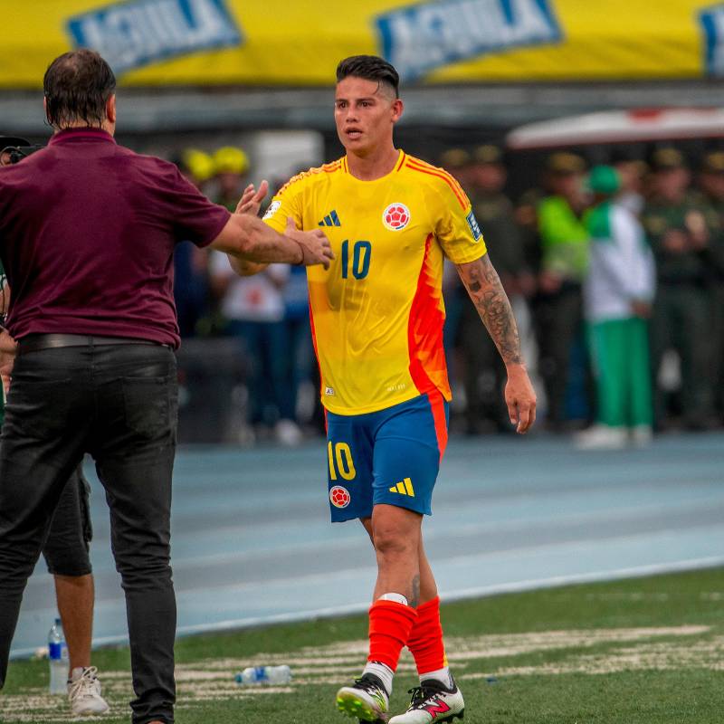 Néstor Lorenzo le tiene gran confianza a James, pero cuando el 10 está cansado le ha temblado la mano para sustituirlo, FOTO JUAN ANTONIO SÁNCHEZ