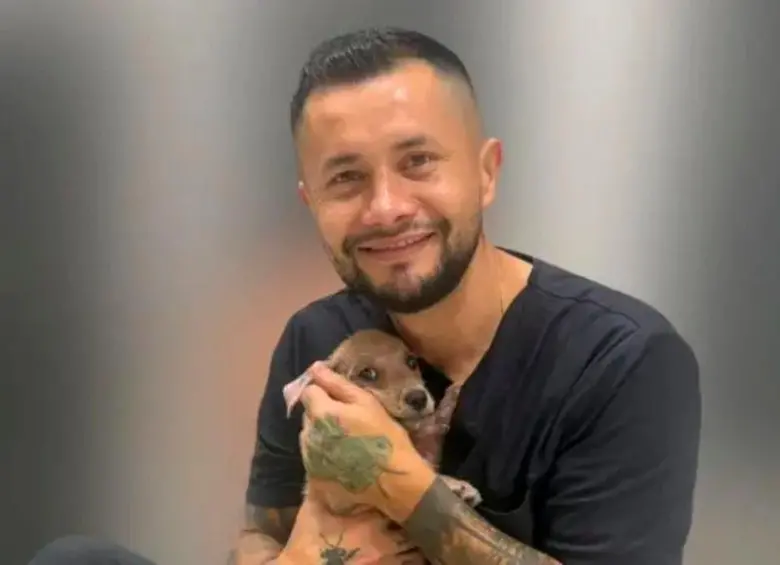 El paisa que les ha salvado la vida a miles de animales en todo el país