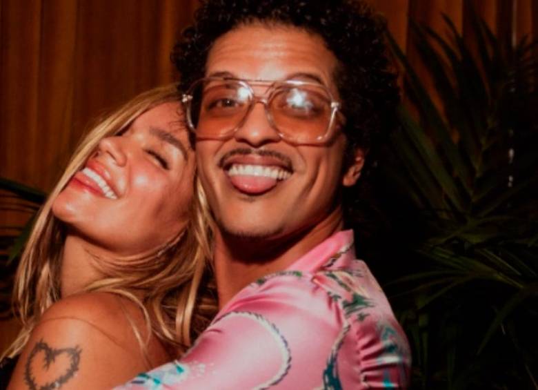 ¿Es Karol G el nuevo amor de Bruno Mars? Crecen los rumores