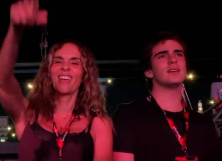 EN VIDEO: Karen Martínez y su hijo Dante cantaron a todo pulmón una canción que Juanes le dedicó