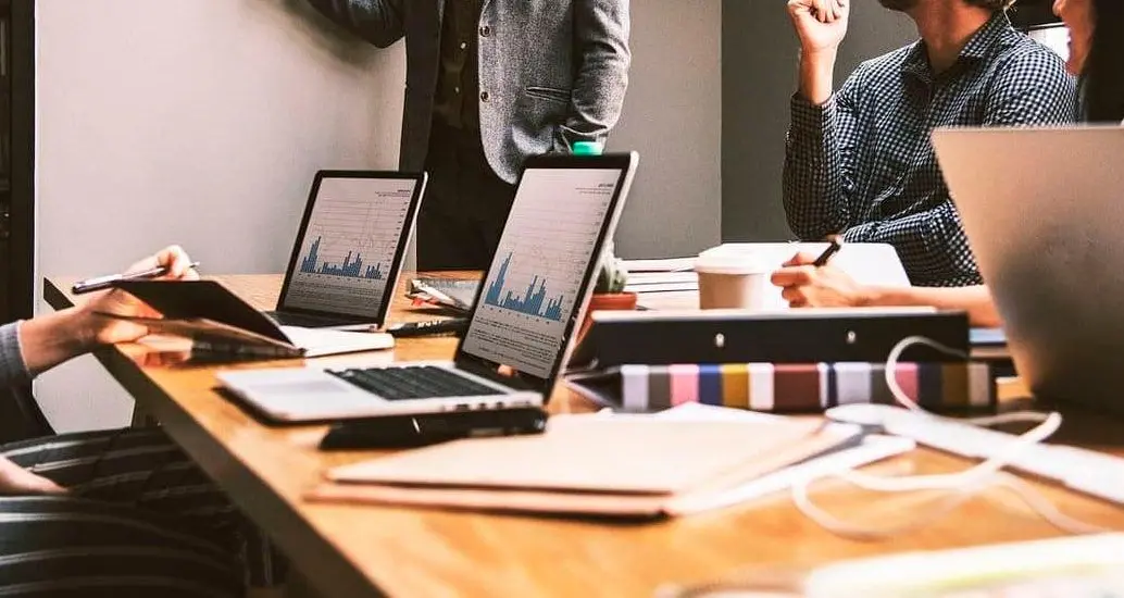 Las personas que emplean políticas de diversidad, equidad, e inclusión son más competitivas en su sector. FOTO: SHUTTERSTOCK