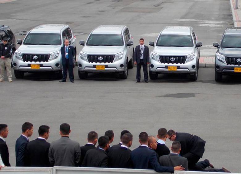 Augusto Rodríguez, director de la UNP (foto-detalle), reveló que hay camionetas asignadas a esquemas de protección que no tienen blindaje. Denunció un posible caso de corrupción. FOTO cortesía