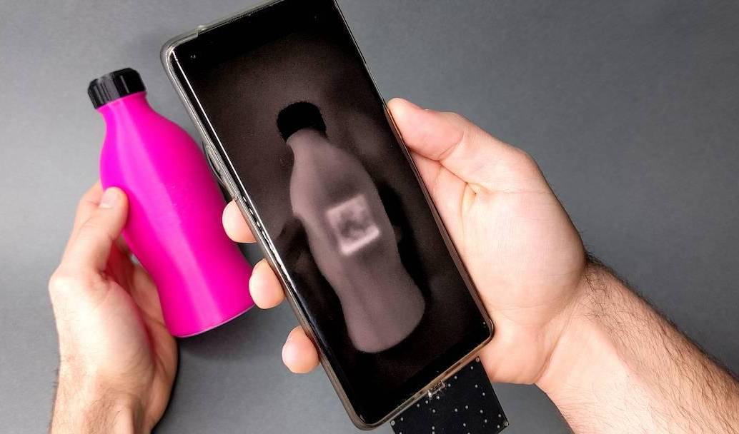 Investigadores científicos presentan Imprinto, un sistema para incrustar información digital invisible en documentos impresos mediante tinta infrarroja. FOTO Cortesía UC3M