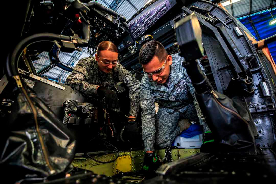 El Comando Aéreo de Combate N.° 5, Cacom 5 de Rionegro, es definido como la “casa logística” de la flota de helicópteros UH-60 Black Hawk de la FAC. Foto: Camilo Suárez Echeverry