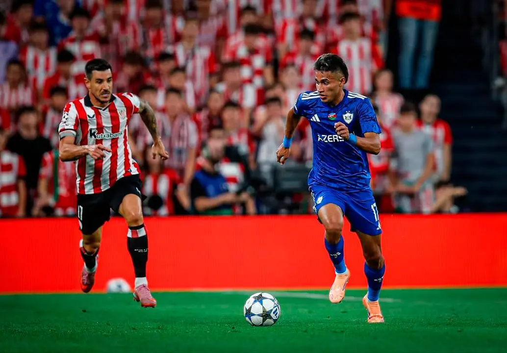 El delantero samario Camilo Durán, de 24 años, fue una de las sorpresas de la fase de grupos de Liga de Campeones de la Uefa. Foto: tomada del Instagram de @camiloduran28