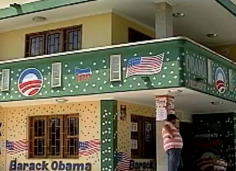 La entonces casa de Silvio Carrasquilla en Turbaco, Bolívar, pintada con mensajes de apoyo a Barack Obama. Foto: Captura de video.