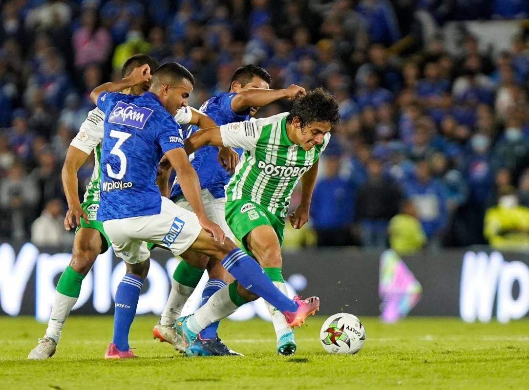 El Atlético Nacional mejoró en el segundo tiempo con los cambios que hizo Hernán Darío Herrera. Foto: Colprensa 