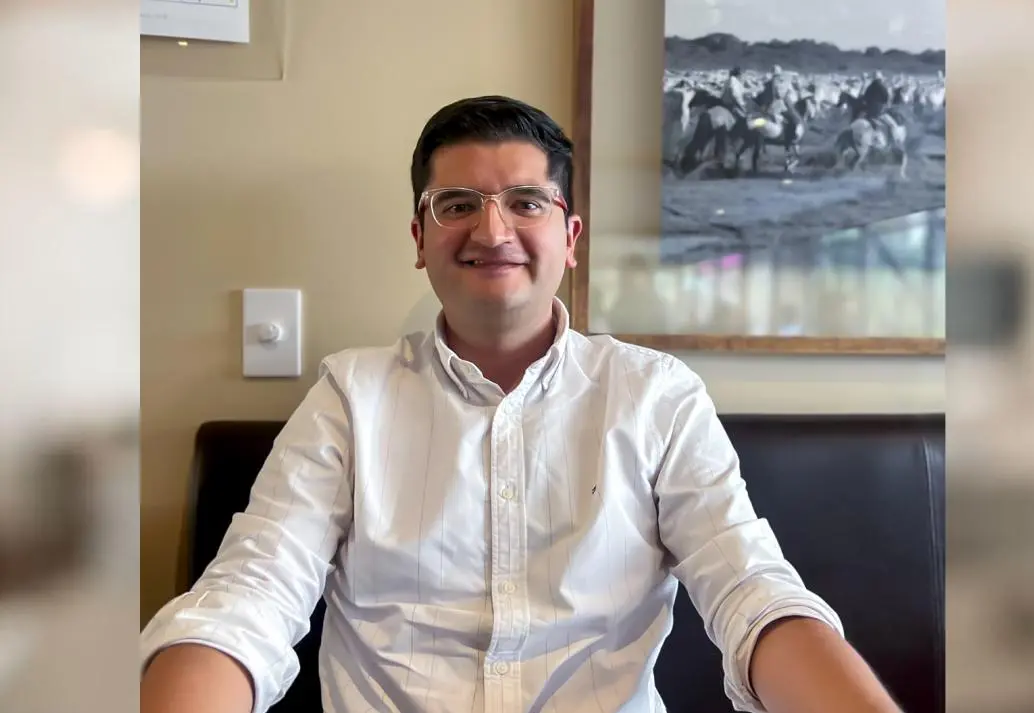 Andrés Martínez, fundador de Alfil, un modelo que busca agrupar y ponderar varias encuestas electorales para proyecciones más claras. Foto: cortesía