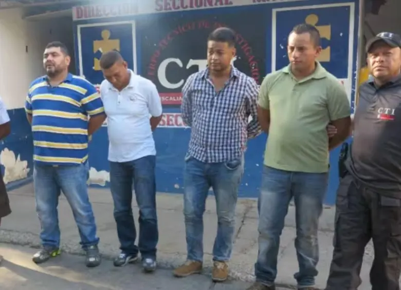 Relacionan a colombiano muerto en ataque de EE. UU. con robo masivo de armas en 2016; Petro defiende que era un pescador 