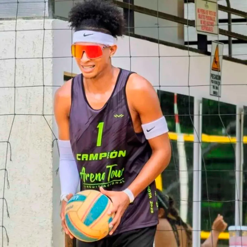 Durante algún tiempo, y cuando aún era un niño, Fray Banquet Castro estuvo dedicado al fútbol. FOTO: Cortesía.