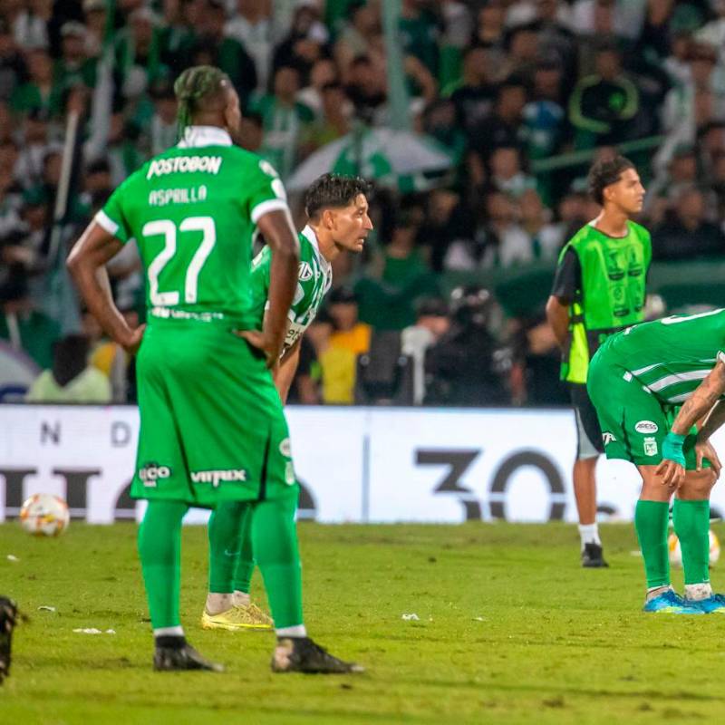 Edwin Cardona (derecha) señaló que el subtítulo ante Junior les servirá para llegar más fuertes al segundo semestre del año. Foto Juan Antonio Sánchez