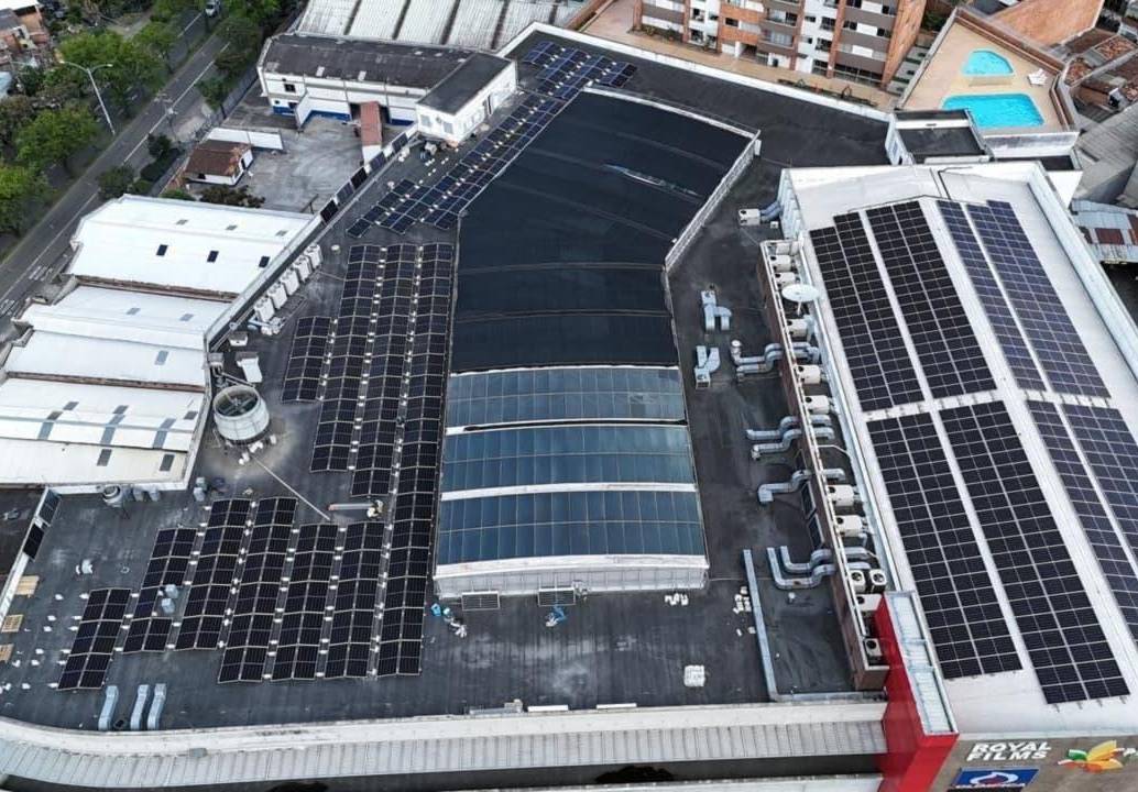 Expertos recomiendan a las empresas implementar medidas de eficiencia energética antes del fortalecimiento del fenómeno de El Niño, previsto para el segundo semestre de 2026. FOTO: Azimut Energía.
